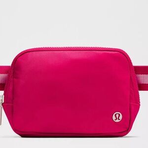 NWT Lululemon Everywhere Belt Bag 1L in Pink